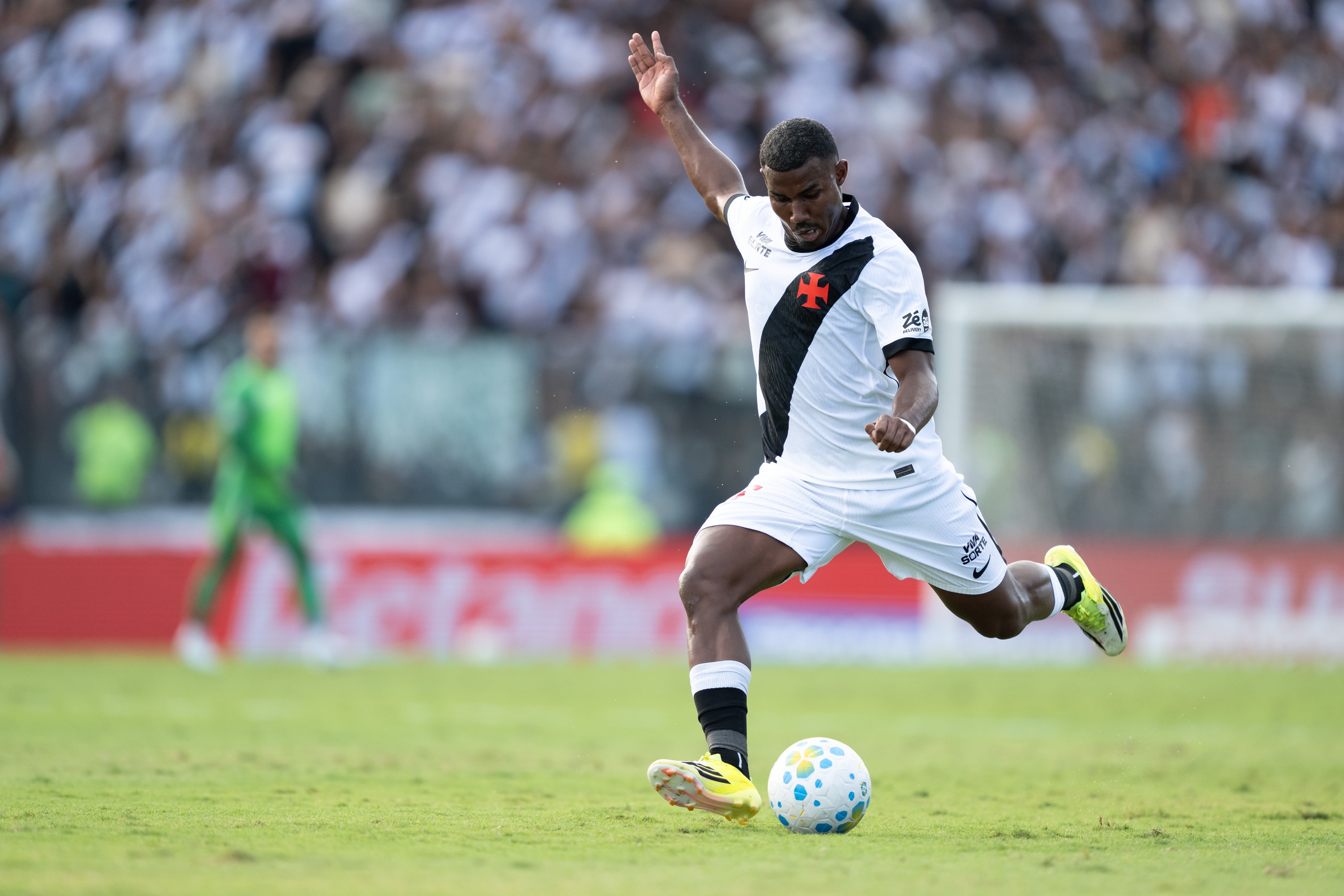 世界杯在线观看-巴媒：多特和药厂有意瓦斯科达伽马后卫库巴亚诺，已进行接触